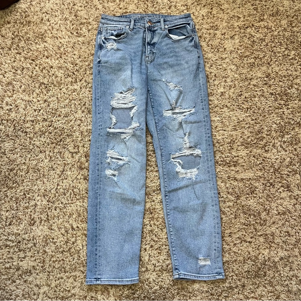 AE Ripped Mom Jean